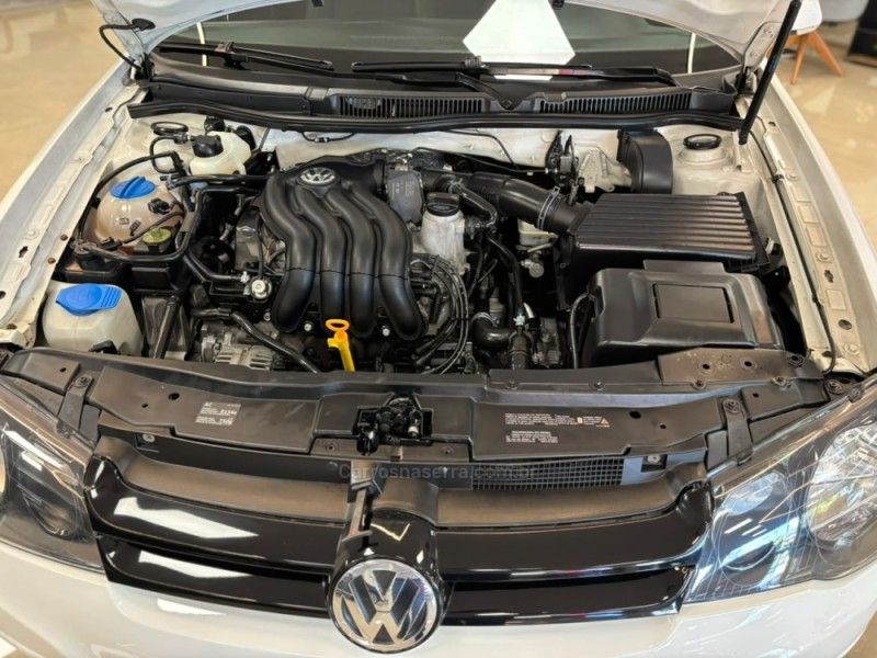 VOLKSWAGEN GOLF 2.0 MI SPORTLINE 8V TIPTRONIC 2011/2012 LUIGGI AUTOMÓVEIS CARLOS BARBOSA / Carros no Vale VOLKSWAGEN GOLF 2.0 MI SPORTLINE 8V TIPTRONIC 2011/2012 LUIGGI AUTOMÓVEIS CARLOS BARBOSA / Carros no Vale