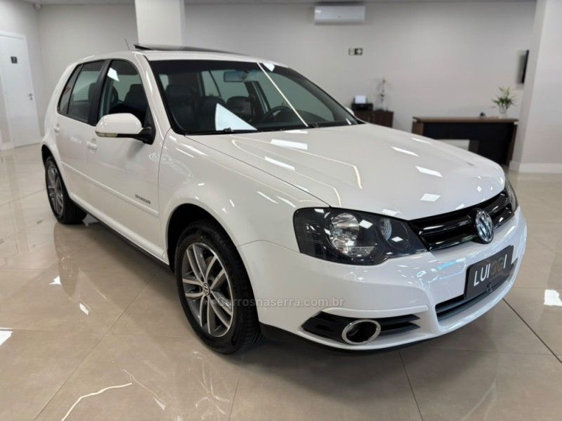 VOLKSWAGEN GOLF 2.0 MI SPORTLINE 8V TIPTRONIC 2011/2012 LUIGGI AUTOMÓVEIS CARLOS BARBOSA / Carros no Vale VOLKSWAGEN GOLF 2.0 MI SPORTLINE 8V TIPTRONIC 2011/2012 LUIGGI AUTOMÓVEIS CARLOS BARBOSA / Carros no Vale