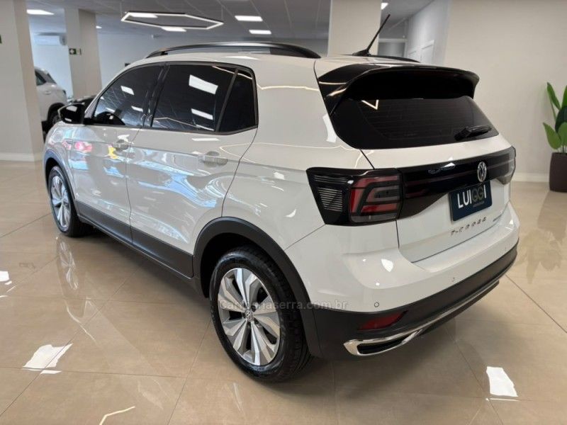 VOLKSWAGEN T-CROSS 1.0 COMFORTLINE TSI 2020/2020 LUIGGI AUTOMÓVEIS CARLOS BARBOSA / Carros no Vale