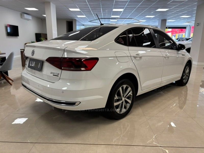 VOLKSWAGEN VIRTUS 1.0 200 TSI HIGHLINE 2018/2019 LUIGGI AUTOMÓVEIS CARLOS BARBOSA / Carros no Vale