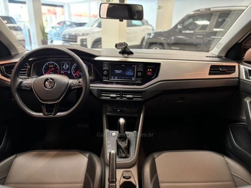 VOLKSWAGEN VIRTUS 1.0 200 TSI HIGHLINE 2018/2019 LUIGGI AUTOMÓVEIS CARLOS BARBOSA / Carros no Vale