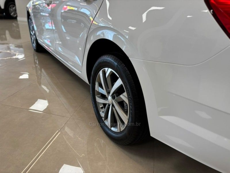 VOLKSWAGEN VIRTUS 1.0 200 TSI HIGHLINE 2018/2019 LUIGGI AUTOMÓVEIS CARLOS BARBOSA / Carros no Vale