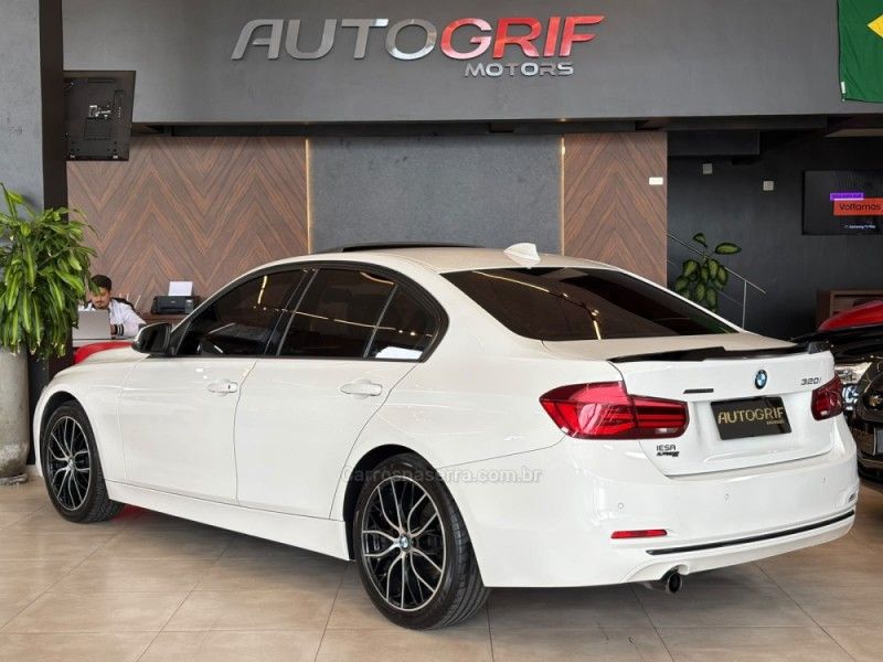 BMW 320I 2.0 16V TURBO ACTIVE 2018/2018 AUTOGRIF MOTORS CAMPO BOM / Carros no Vale