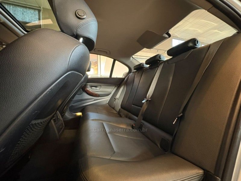 BMW 328I 2.0 LUXURY SEDAN 16V 2013/2013 AUTOGRIF MOTORS CAMPO BOM / Carros no Vale BMW 328I 2.0 LUXURY SEDAN 16V 2013/2013 AUTOGRIF MOTORS CAMPO BOM / Carros no Vale