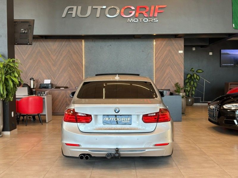 BMW 328I 2.0 LUXURY SEDAN 16V 2013/2013 AUTOGRIF MOTORS CAMPO BOM / Carros no Vale BMW 328I 2.0 LUXURY SEDAN 16V 2013/2013 AUTOGRIF MOTORS CAMPO BOM / Carros no Vale