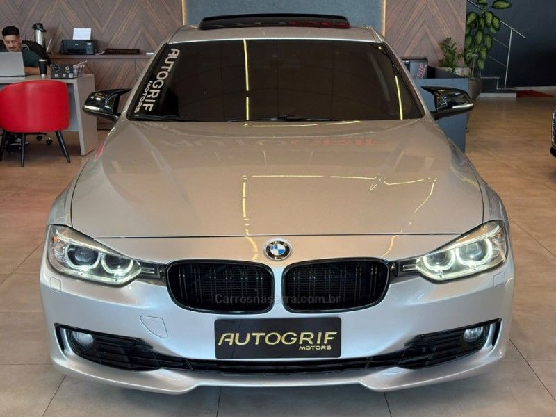 BMW 328I 2.0 LUXURY SEDAN 16V 2013/2013 AUTOGRIF MOTORS CAMPO BOM / Carros no Vale BMW 328I 2.0 LUXURY SEDAN 16V 2013/2013 AUTOGRIF MOTORS CAMPO BOM / Carros no Vale