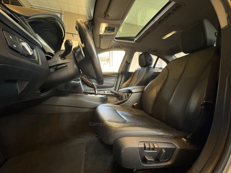 BMW 328I 2.0 LUXURY SEDAN 16V 2013/2013 AUTOGRIF MOTORS CAMPO BOM / Carros no Vale BMW 328I 2.0 LUXURY SEDAN 16V 2013/2013 AUTOGRIF MOTORS CAMPO BOM / Carros no Vale