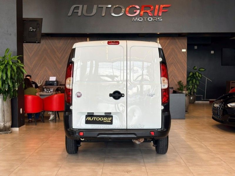 FIAT DOBLÓ 1.8 MPI CARGO 16V 2013/2013 AUTOGRIF MOTORS CAMPO BOM / Carros no Vale