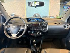 TOYOTA ETIOS CROSS 1.5 16V 2015/2015 AUTOGRIF MOTORS CAMPO BOM / Carros no Vale