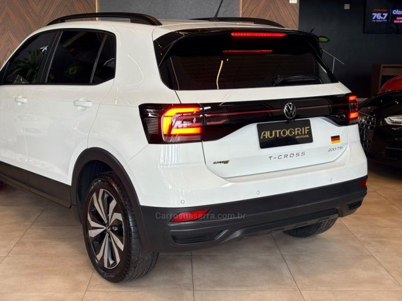 VOLKSWAGEN T-CROSS 1.0 COMFORTLINE TSI 2024/2024 AUTOGRIF MOTORS CAMPO BOM / Carros no Vale