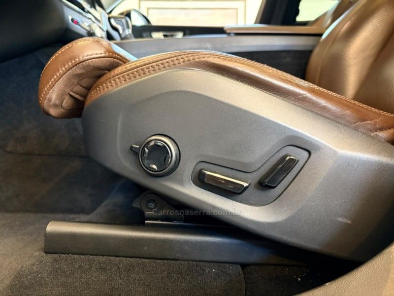 VOLVO XC60 2.0 T5 INSCRIPTION 2019/2019 AUTOGRIF MOTORS CAMPO BOM / Carros no Vale