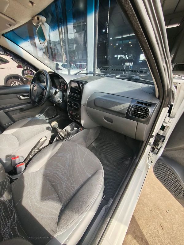 Fiat Siena EL 1.4 Mpi Fire 8V 2013/2014 RENNER AUTOMÓVEIS LAJEADO / Carros no Vale