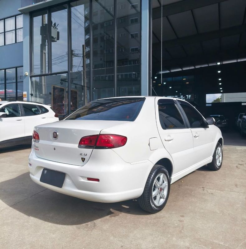 Fiat Siena EL 1.4 Mpi Fire 8V 2013/2014 RENNER AUTOMÓVEIS LAJEADO / Carros no Vale