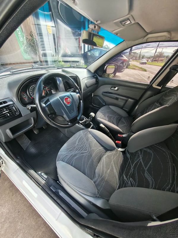 Fiat Siena EL 1.4 Mpi Fire 8V 2013/2014 RENNER AUTOMÓVEIS LAJEADO / Carros no Vale