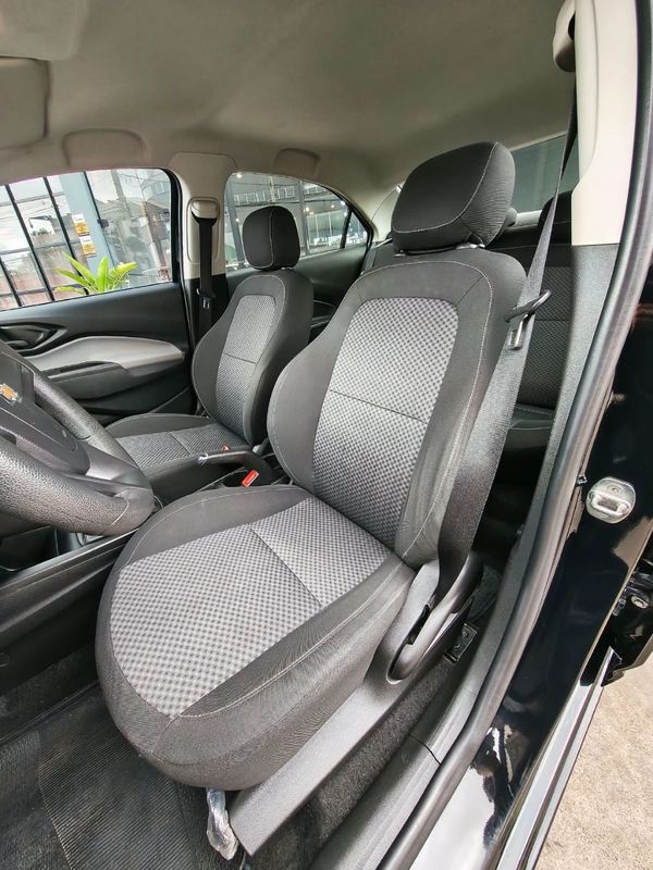 CHEVROLET PRISMA Sed Joy/ LS 1.0 8V FlexPower 2018/2019 RENNER AUTOMÓVEIS LAJEADO / Carros no Vale CHEVROLET PRISMA Sed Joy/ LS 1.0 8V FlexPower 2018/2019 RENNER AUTOMÓVEIS LAJEADO / Carros no Vale
