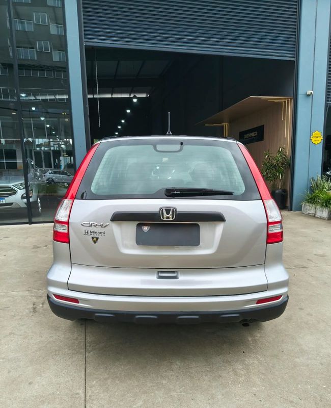 Honda CR-V LX 2.0 16V 2WD/ Flexone 2011/2011 RENNER AUTOMÓVEIS LAJEADO / Carros no Vale Honda CR-V LX 2.0 16V 2WD/ Flexone 2011/2011 RENNER AUTOMÓVEIS LAJEADO / Carros no Vale