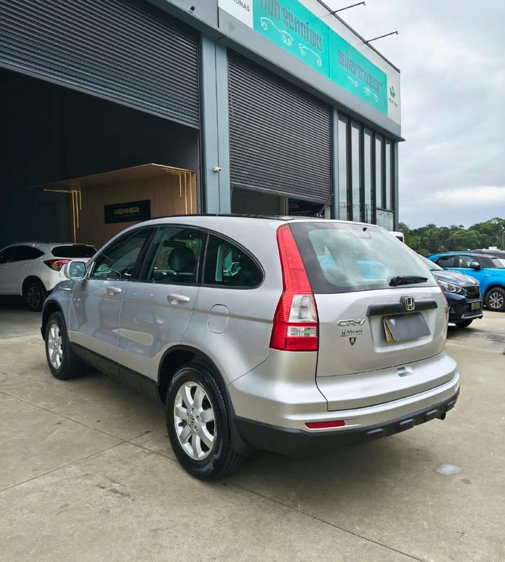 Honda CR-V LX 2.0 16V 2WD/ Flexone 2011/2011 RENNER AUTOMÓVEIS LAJEADO / Carros no Vale Honda CR-V LX 2.0 16V 2WD/ Flexone 2011/2011 RENNER AUTOMÓVEIS LAJEADO / Carros no Vale