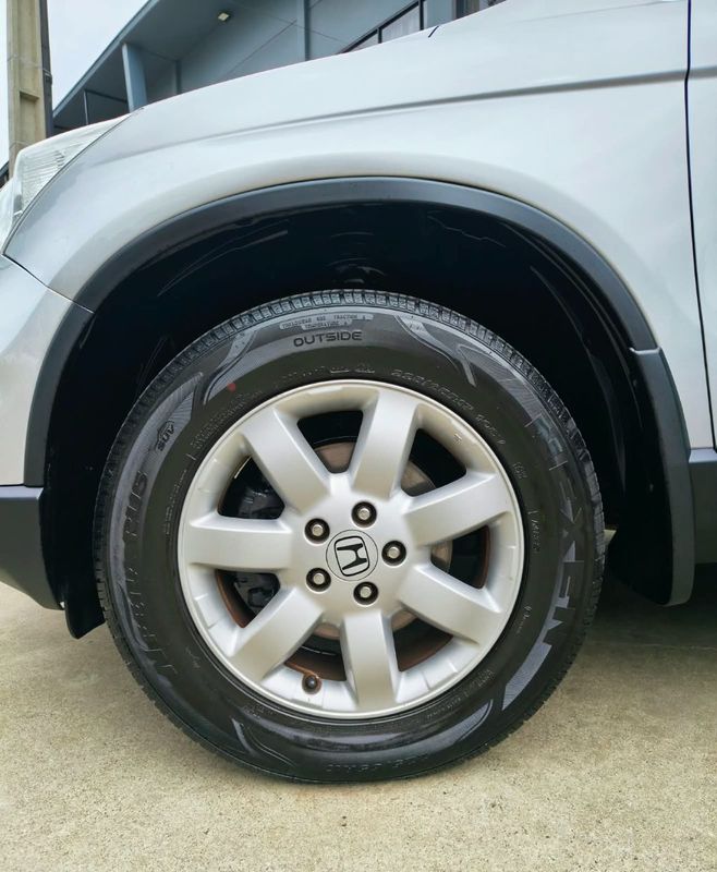 Honda CR-V LX 2.0 16V 2WD/ Flexone 2011/2011 RENNER AUTOMÓVEIS LAJEADO / Carros no Vale Honda CR-V LX 2.0 16V 2WD/ Flexone 2011/2011 RENNER AUTOMÓVEIS LAJEADO / Carros no Vale