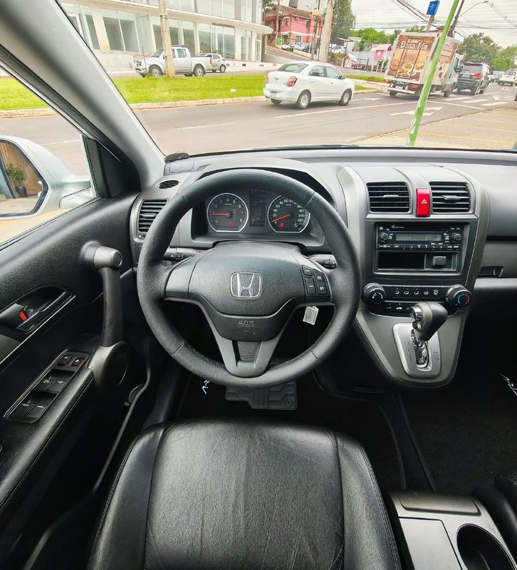 Honda CR-V LX 2.0 16V 2WD/ Flexone 2011/2011 RENNER AUTOMÓVEIS LAJEADO / Carros no Vale Honda CR-V LX 2.0 16V 2WD/ Flexone 2011/2011 RENNER AUTOMÓVEIS LAJEADO / Carros no Vale