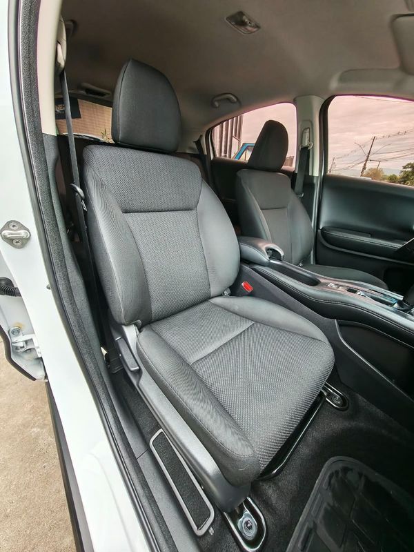 Honda HR-V EX 1.8 Flexone 16V 2018/2018 RENNER AUTOMÓVEIS LAJEADO / Carros no Vale