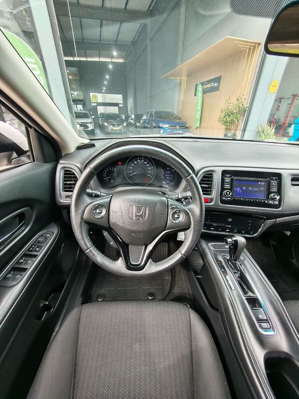 Honda HR-V EX 1.8 Flexone 16V 2018/2018 RENNER AUTOMÓVEIS LAJEADO / Carros no Vale