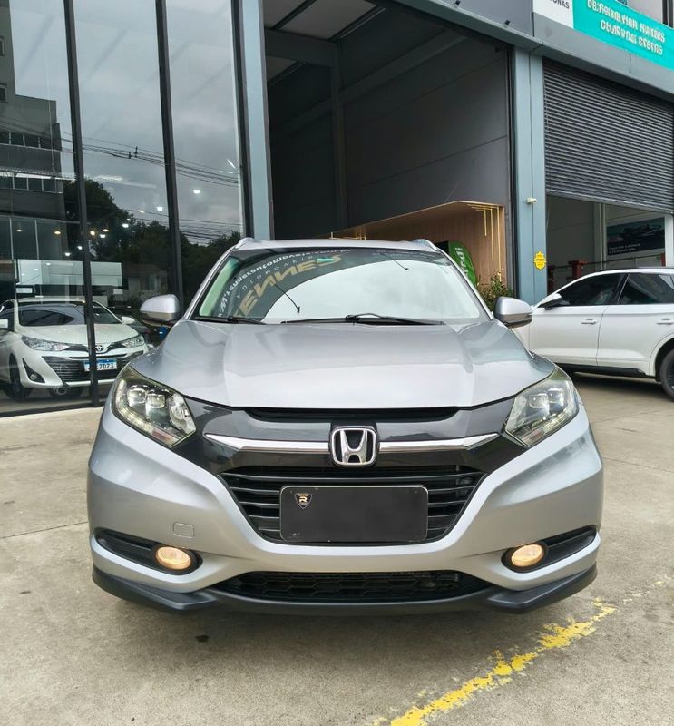 Honda HR-V Touring 1.8 Flexone 16V 2017/2018 RENNER AUTOMÓVEIS LAJEADO / Carros no Vale Honda HR-V Touring 1.8 Flexone 16V 2017/2018 RENNER AUTOMÓVEIS LAJEADO / Carros no Vale