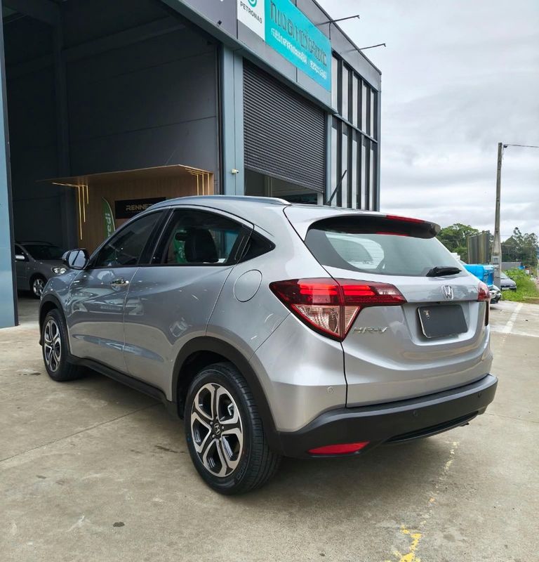 Honda HR-V Touring 1.8 Flexone 16V 2017/2018 RENNER AUTOMÓVEIS LAJEADO / Carros no Vale Honda HR-V Touring 1.8 Flexone 16V 2017/2018 RENNER AUTOMÓVEIS LAJEADO / Carros no Vale