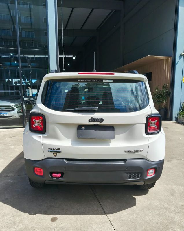 Jeep Renegade Trailhawk 2.0 4×4 TB 2017/2018 RENNER AUTOMÓVEIS LAJEADO / Carros no Vale Jeep Renegade Trailhawk 2.0 4×4 TB 2017/2018 RENNER AUTOMÓVEIS LAJEADO / Carros no Vale