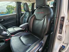 Jeep Renegade Trailhawk 2.0 4×4 TB 2017/2018 RENNER AUTOMÓVEIS LAJEADO / Carros no Vale