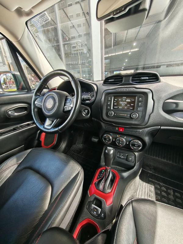 Jeep Renegade Trailhawk 2.0 4×4 TB 2017/2018 RENNER AUTOMÓVEIS LAJEADO / Carros no Vale Jeep Renegade Trailhawk 2.0 4×4 TB 2017/2018 RENNER AUTOMÓVEIS LAJEADO / Carros no Vale