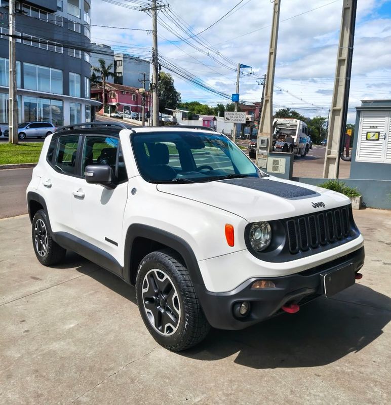 Jeep Renegade Trailhawk 2.0 4×4 TB 2017/2018 RENNER AUTOMÓVEIS LAJEADO / Carros no Vale Jeep Renegade Trailhawk 2.0 4×4 TB 2017/2018 RENNER AUTOMÓVEIS LAJEADO / Carros no Vale