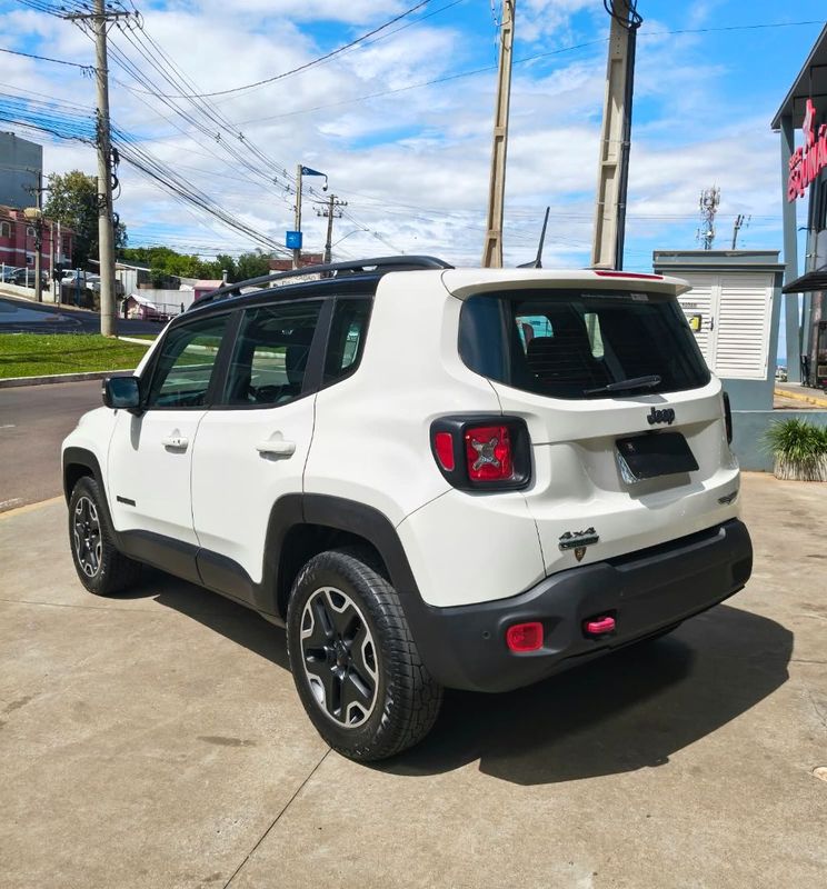 Jeep Renegade Trailhawk 2.0 4×4 TB 2017/2018 RENNER AUTOMÓVEIS LAJEADO / Carros no Vale Jeep Renegade Trailhawk 2.0 4×4 TB 2017/2018 RENNER AUTOMÓVEIS LAJEADO / Carros no Vale