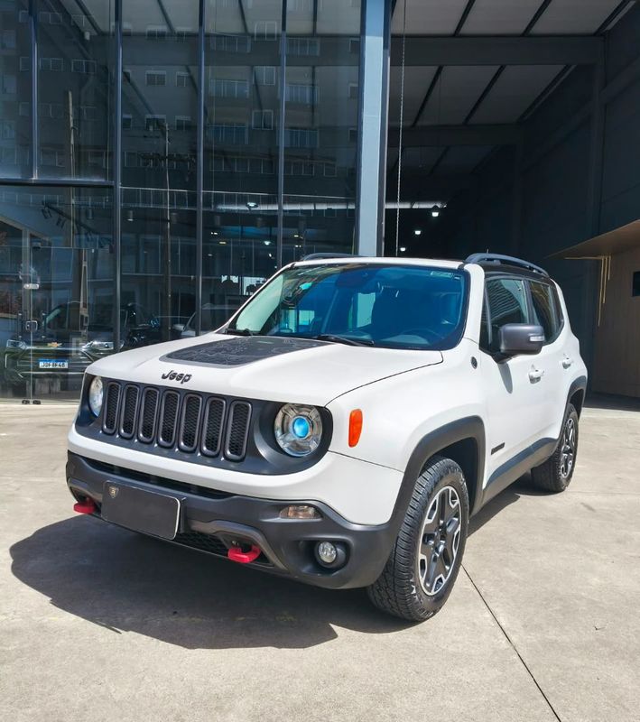 Jeep Renegade Trailhawk 2.0 4×4 TB 2017/2018 RENNER AUTOMÓVEIS LAJEADO / Carros no Vale Jeep Renegade Trailhawk 2.0 4×4 TB 2017/2018 RENNER AUTOMÓVEIS LAJEADO / Carros no Vale