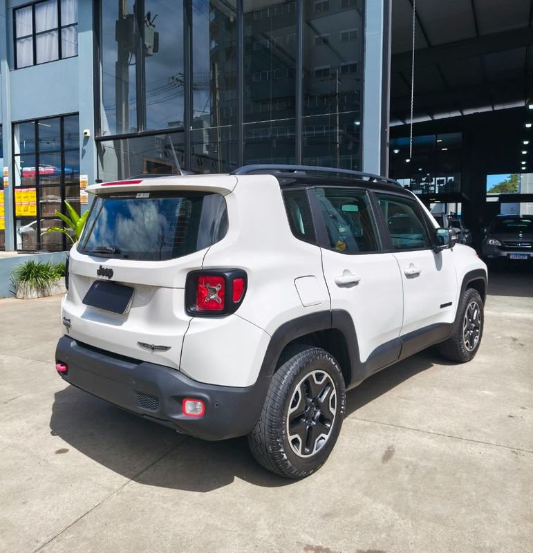Jeep Renegade Trailhawk 2.0 4×4 TB 2017/2018 RENNER AUTOMÓVEIS LAJEADO / Carros no Vale Jeep Renegade Trailhawk 2.0 4×4 TB 2017/2018 RENNER AUTOMÓVEIS LAJEADO / Carros no Vale