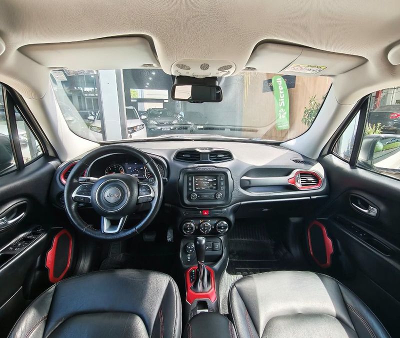 Jeep Renegade Trailhawk 2.0 4×4 TB 2017/2018 RENNER AUTOMÓVEIS LAJEADO / Carros no Vale Jeep Renegade Trailhawk 2.0 4×4 TB 2017/2018 RENNER AUTOMÓVEIS LAJEADO / Carros no Vale