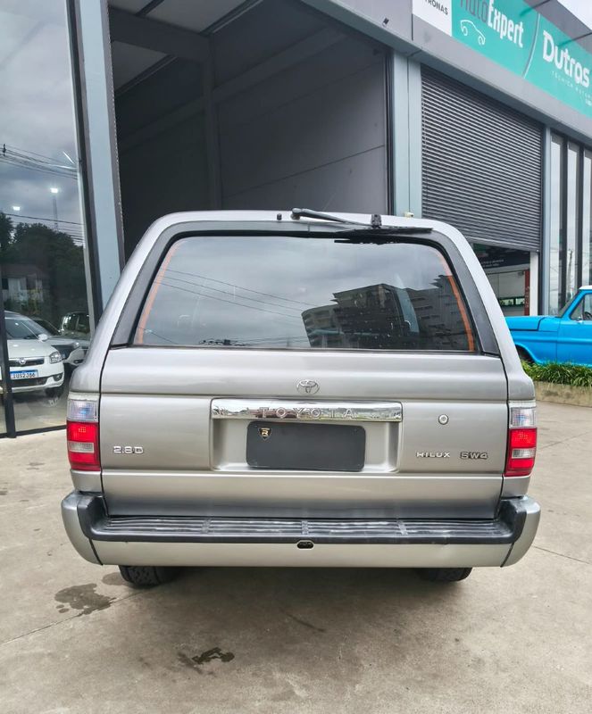 Toyota Hilux SW4 4×4 2.8 1995/1995 RENNER AUTOMÓVEIS LAJEADO / Carros no Vale