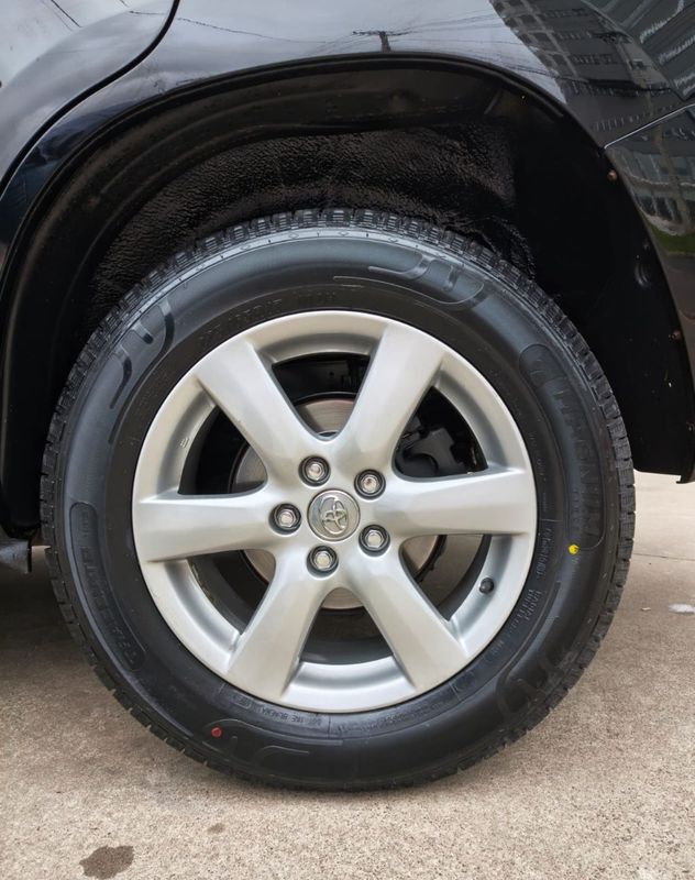 Toyota RAV4 2.4 4×4 16V 170cv 2008/2008 RENNER AUTOMÓVEIS LAJEADO / Carros no Vale Toyota RAV4 2.4 4×4 16V 170cv 2008/2008 RENNER AUTOMÓVEIS LAJEADO / Carros no Vale