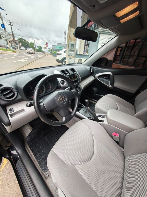 Toyota RAV4 2.4 4×4 16V 170cv 2008/2008 RENNER AUTOMÓVEIS LAJEADO / Carros no Vale Toyota RAV4 2.4 4×4 16V 170cv 2008/2008 RENNER AUTOMÓVEIS LAJEADO / Carros no Vale