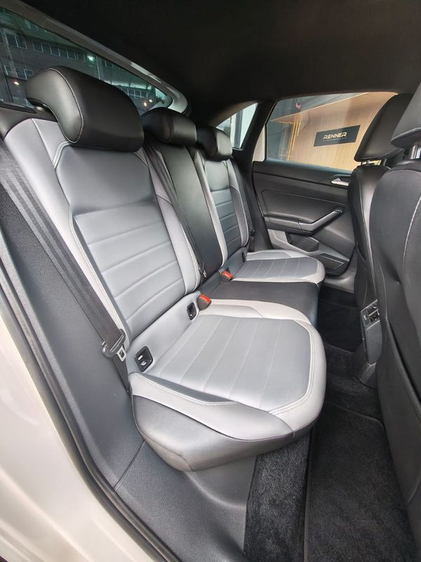 VOLKSWAGEN Nivus Highline 1.0 200 TSI 2020/2021 RENNER AUTOMÓVEIS LAJEADO / Carros no Vale