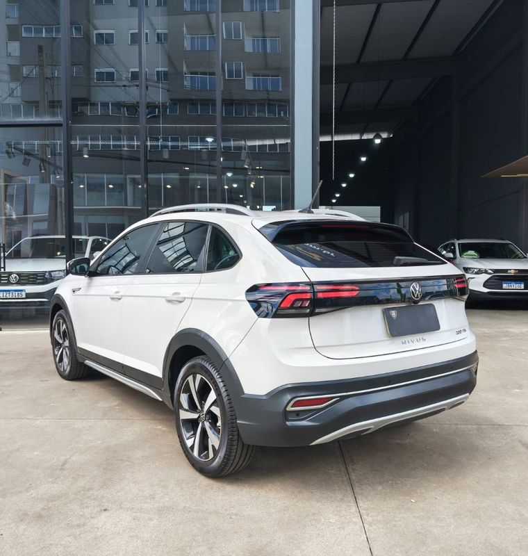 VOLKSWAGEN Nivus Highline 1.0 200 TSI 2020/2021 RENNER AUTOMÓVEIS LAJEADO / Carros no Vale