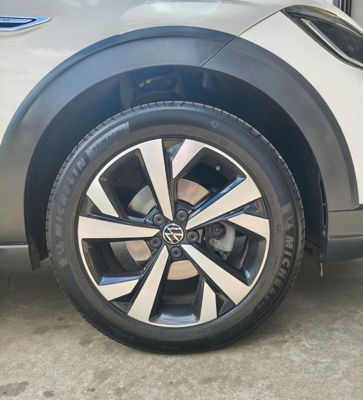VOLKSWAGEN Nivus Highline 1.0 200 TSI 2020/2021 RENNER AUTOMÓVEIS LAJEADO / Carros no Vale