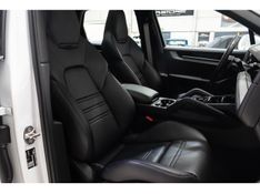 PORSCHE CAYENNE 4.0 V8 S AWD TIPTRONIC S 2023/2024 PASTORE CAR COLLECTION BENTO GONÇALVES / Carros no Vale