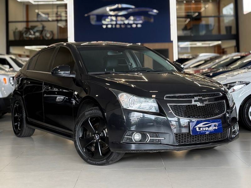 CHEVROLET CRUZE 1.8 LT SPORT6 16V 2013/2014 LEHMEN VEÍCULOS VENÂNCIO AIRES / Carros no Vale