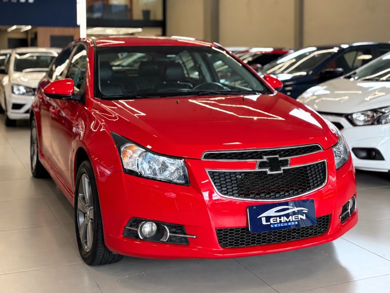CHEVROLET CRUZE 1.8 LT SPORT6 16V 2013/2014 LEHMEN VEÍCULOS VENÂNCIO AIRES / Carros no Vale CHEVROLET CRUZE 1.8 LT SPORT6 16V 2013/2014 LEHMEN VEÍCULOS VENÂNCIO AIRES / Carros no Vale