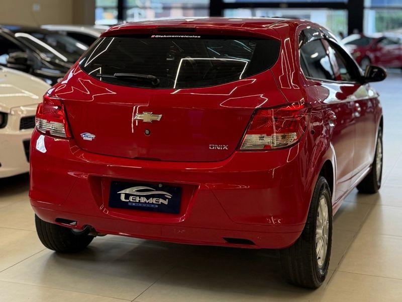 CHEVROLET ONIX 1.0 MPFI LS 8V 2015/2015 LEHMEN VEÍCULOS VENÂNCIO AIRES / Carros no Vale