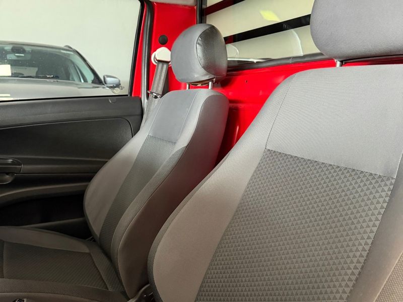 VOLKSWAGEN SAVEIRO 1.6 MSI ROBUST CS 8V 2021/2022 LEHMEN VEÍCULOS VENÂNCIO AIRES / Carros no Vale