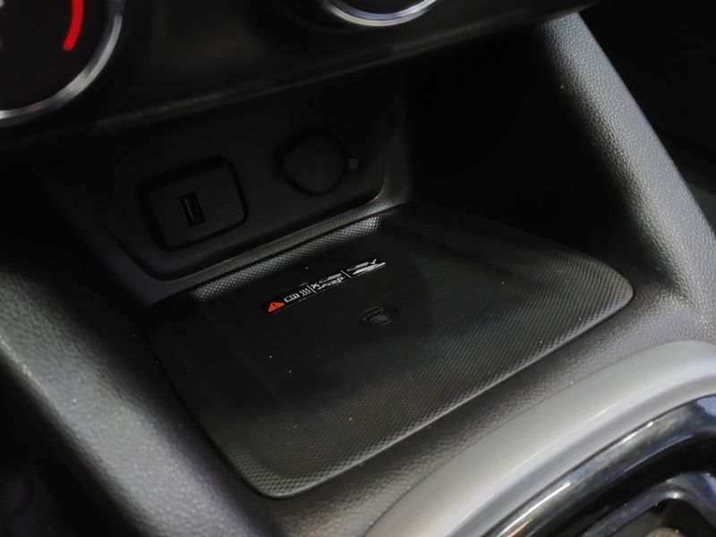 Chevrolet TRACKER 1.2 TURBO FLEX PREMIER AUTOMÁTICO 2022/2023 BETIOLO NOVOS E SEMINOVOS LAJEADO / Carros no Vale