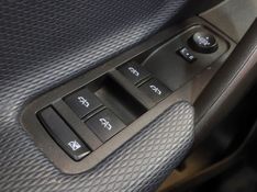 Chevrolet TRACKER 1.2 TURBO FLEX PREMIER AUTOMÁTICO 2023/2024 BETIOLO NOVOS E SEMINOVOS LAJEADO / Carros no Vale