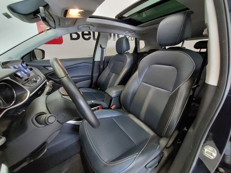 Chevrolet TRACKER 1.2 TURBO FLEX PREMIER AUTOMÁTICO 2023/2024 BETIOLO NOVOS E SEMINOVOS LAJEADO / Carros no Vale