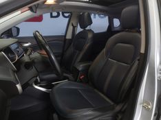 Chevrolet TRACKER 1.2 TURBO FLEX PREMIER AUTOMÁTICO 2022/2023 BETIOLO NOVOS E SEMINOVOS LAJEADO / Carros no Vale